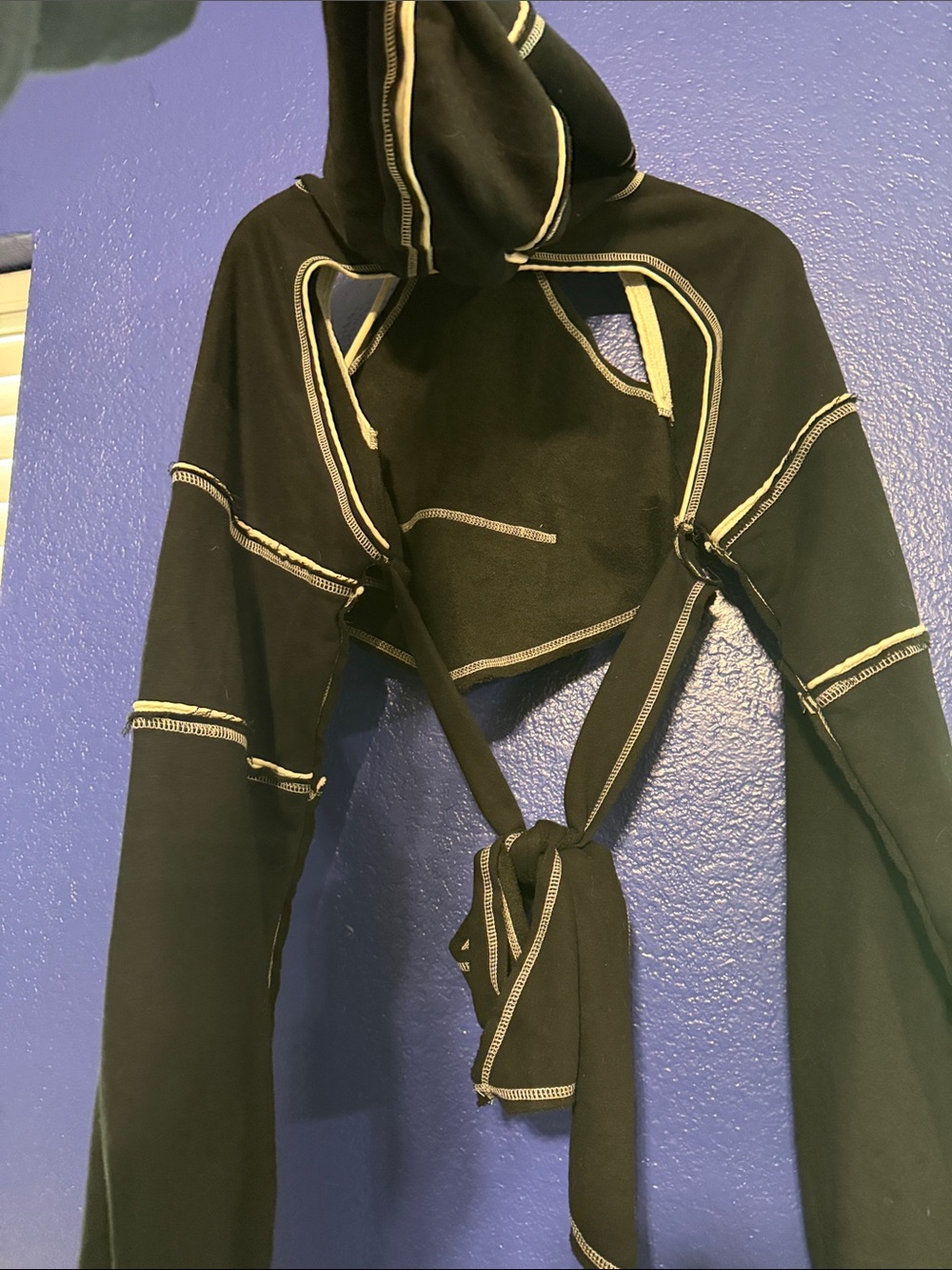 Black Cropped Hoodie with Contrast Stitching - Picture 2 of 4